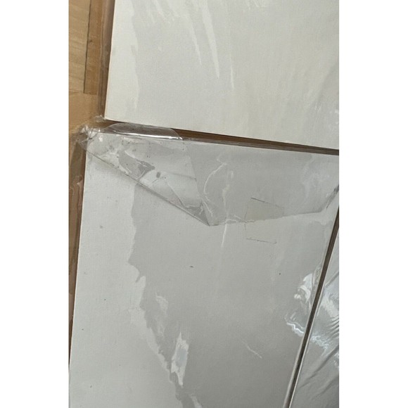 Lot of 10 Comics Batman, Vampirella, Books of Magic, DC and Others, Mixed Lot - Picture 12 of 12